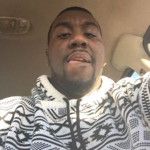 Meet your Posher, Derric